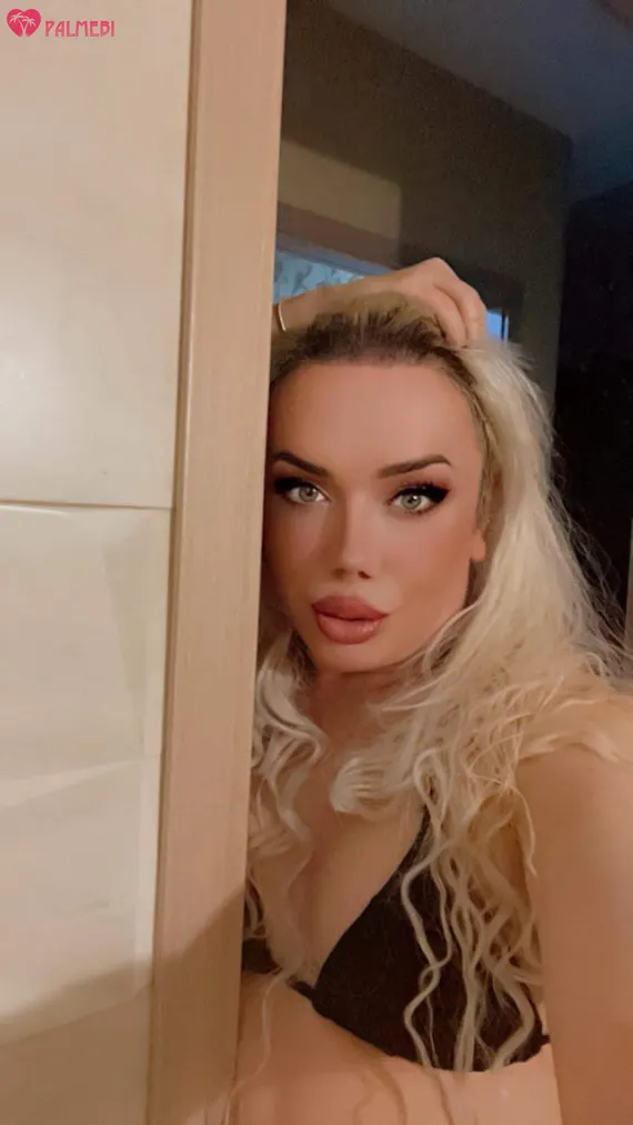 ANKA TRANSI HOT, 32, تفلیس
