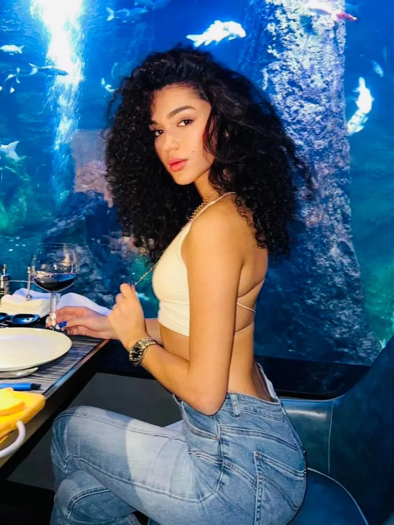 DİNARA, 25, თბილისი 3