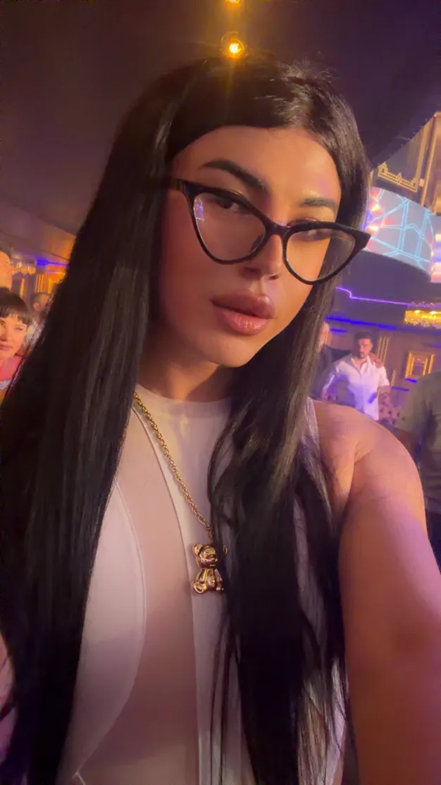 Trans Khanna, 23, ბათუმი 8