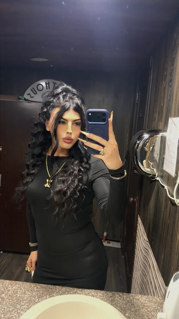 Trans Khanna, 23, ბათუმი 11