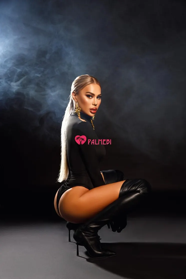 Molli, 26, تفلیس 5